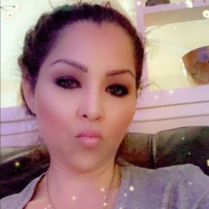 Meet your Posher, Andee